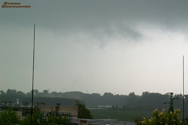 Wall cloud